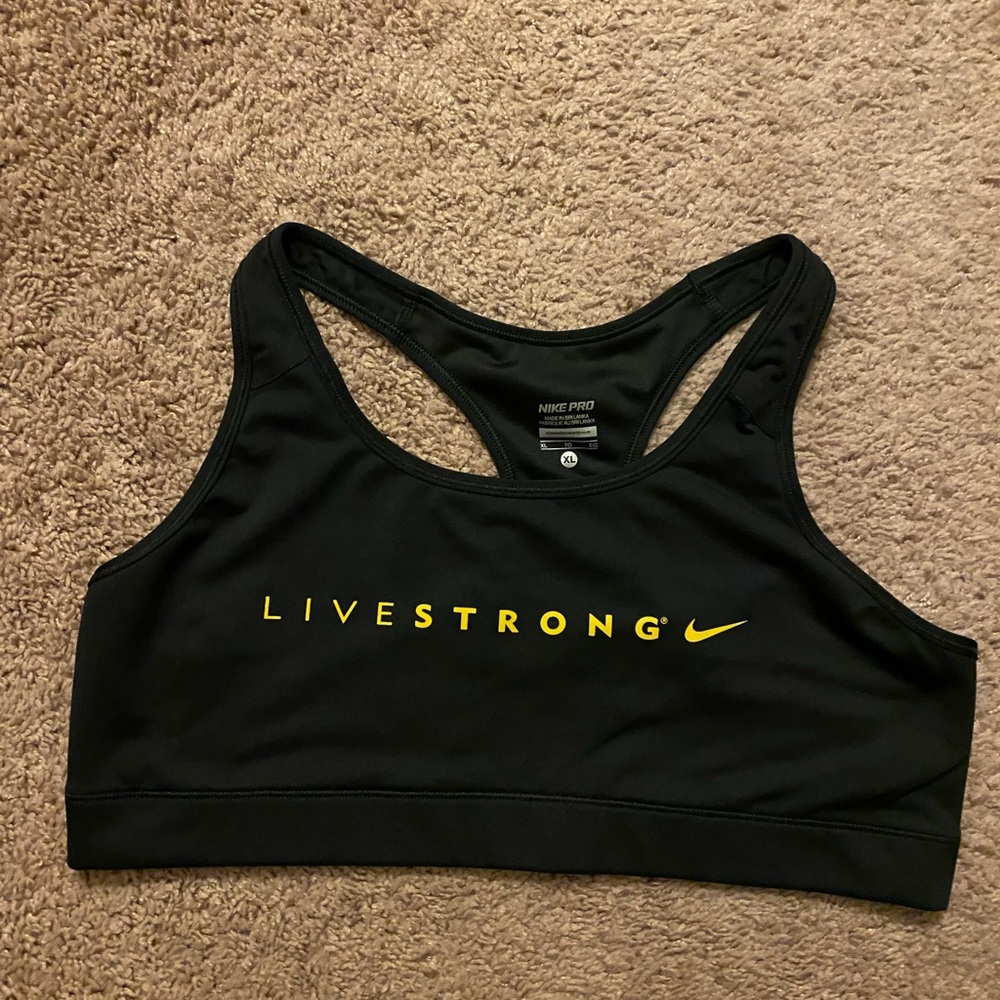 💛🖤 NWOT rare Nike live strong sports bra XL